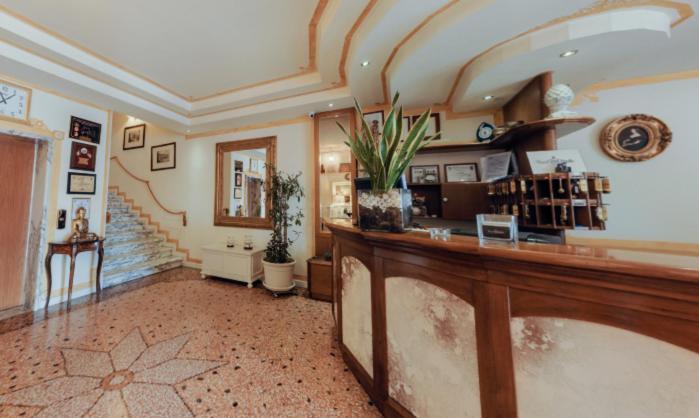 Hotel Villa Pigalle Tezze sul Brenta Dış mekan fotoğraf